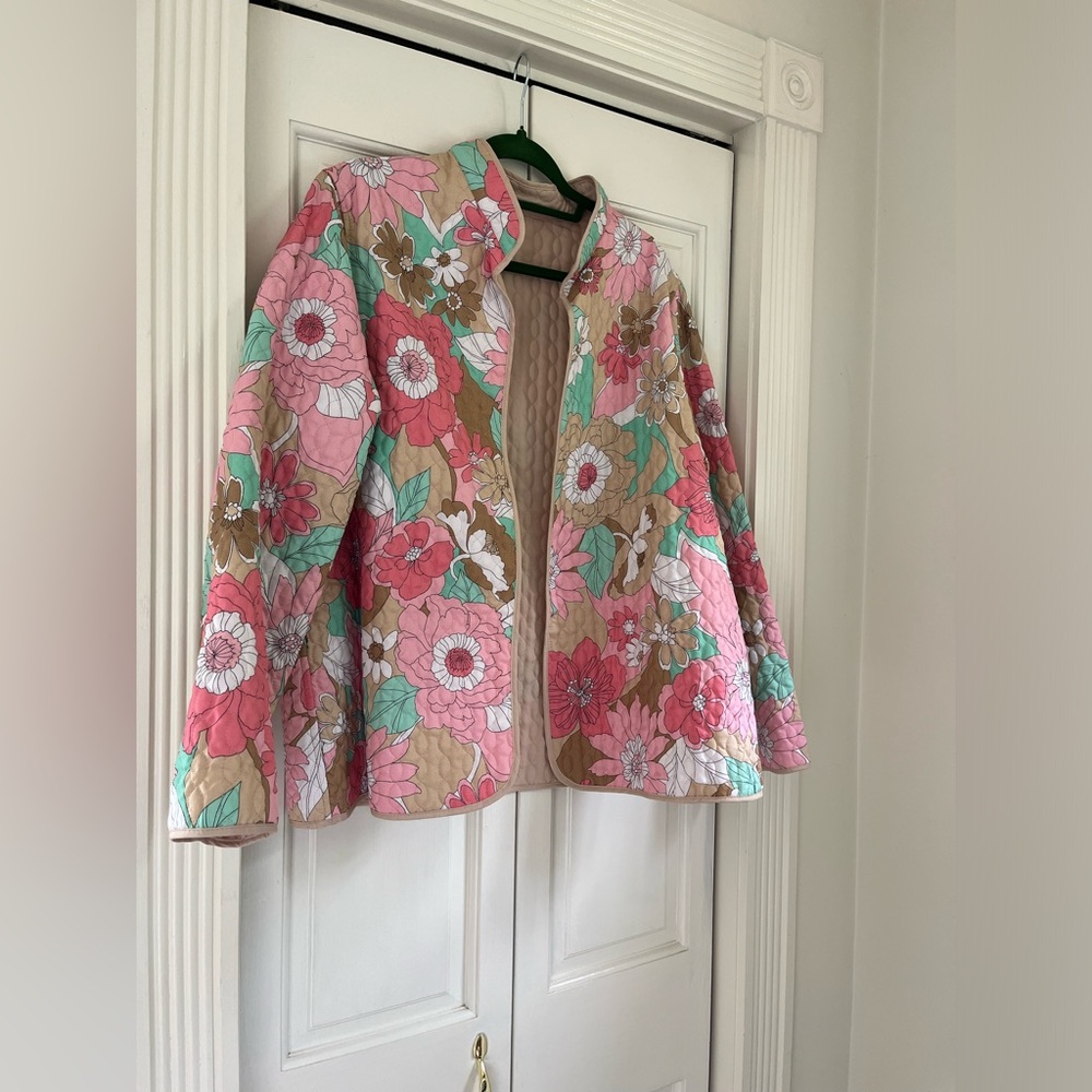 Vintage Quilted Reversible Jacket women’s size large / XL pink and green floral